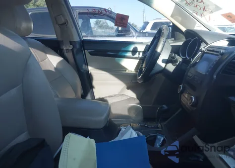 2011 Kia Sorento Ex z USA, uszkodzony, nr VIN 5XYKU3A12BG034931